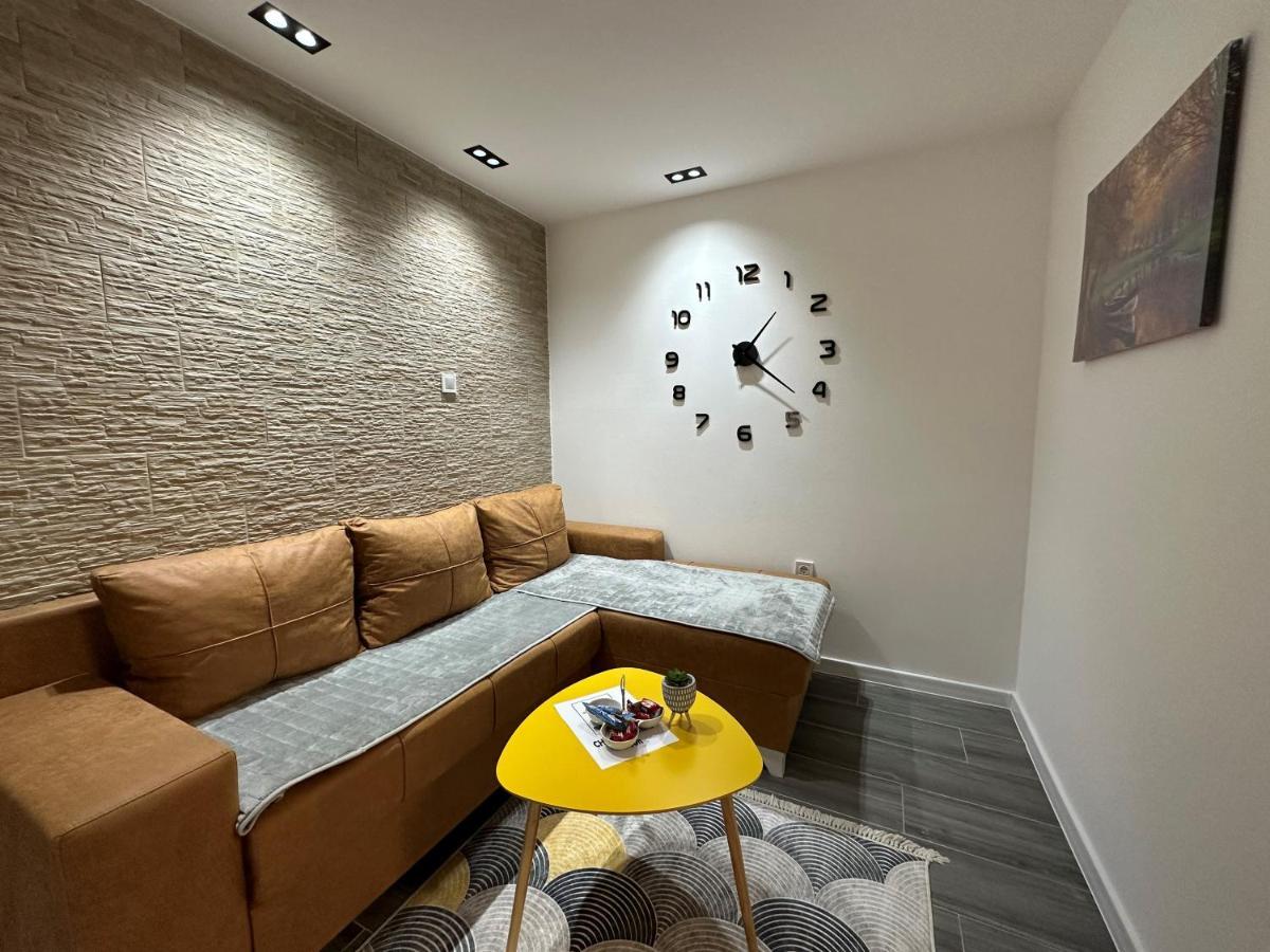 Vucinic Studio Apartment Cetinje Exterior foto